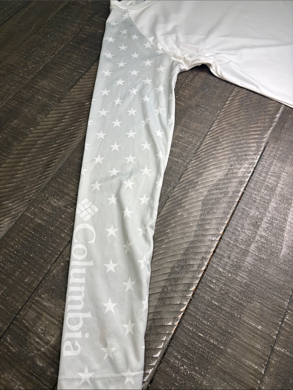 Columbia White Performance Short Crew Neck Shirt with Subtle Star Detail - Picture 3 of 5